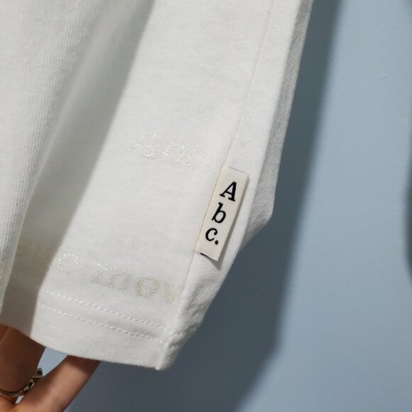 HTF NEW ADVISORY BOARD CRYSTALS Abc Crew Neck Long Sleeve Glitter-Print Tshirt - Picture 6 of 16